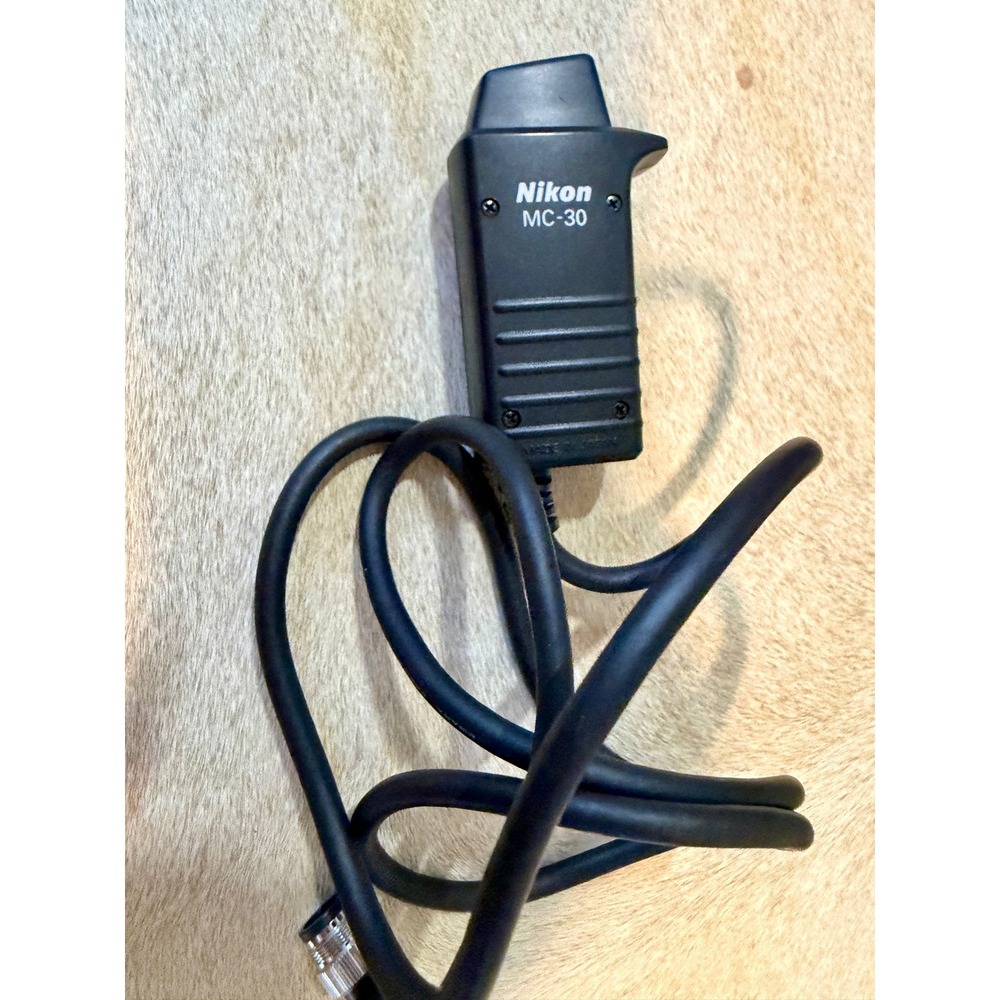 Nikon MC-30 Remote Trigger Release Cable 10-Pin Wired Shutter Control Black